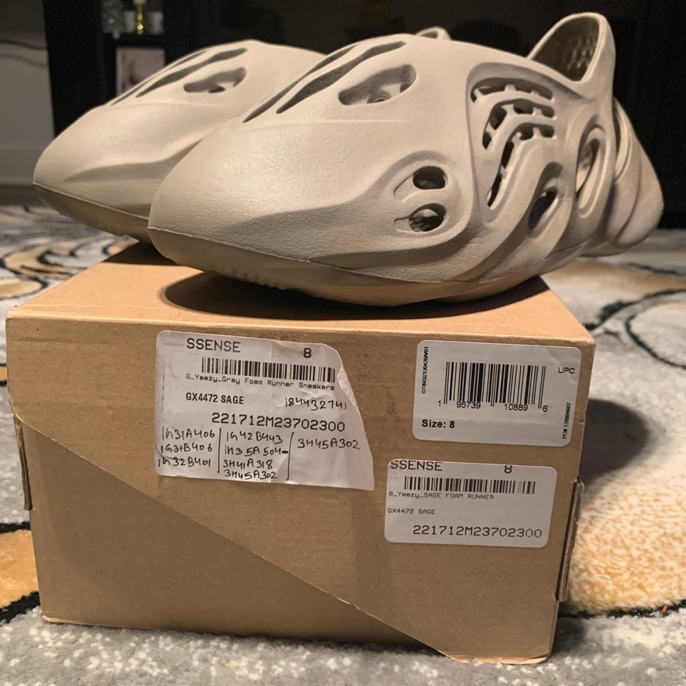 Yeezy foam runner stone sage